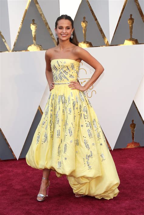 her dress at the oscar ceremony
