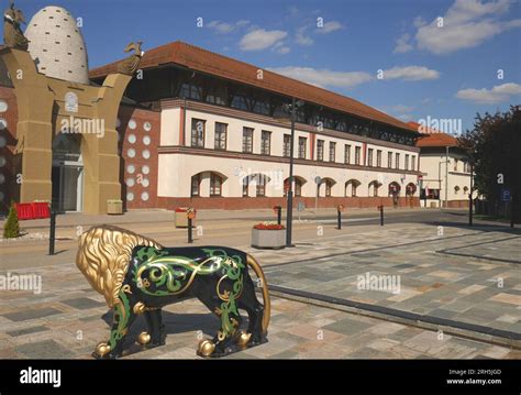 herend factory exterior