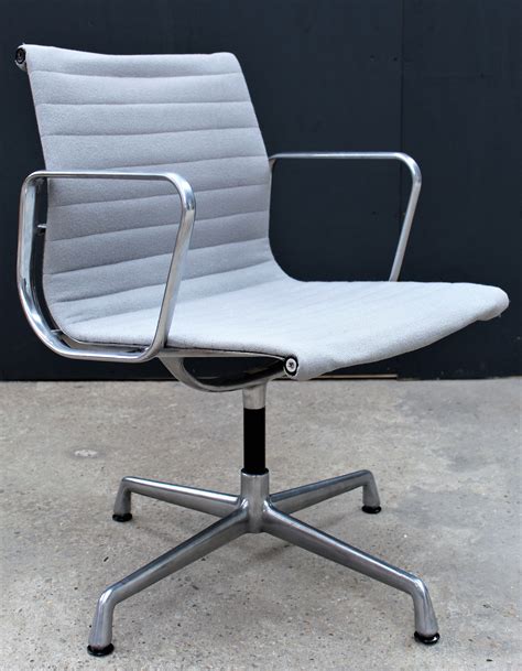 herman miller eames office chair