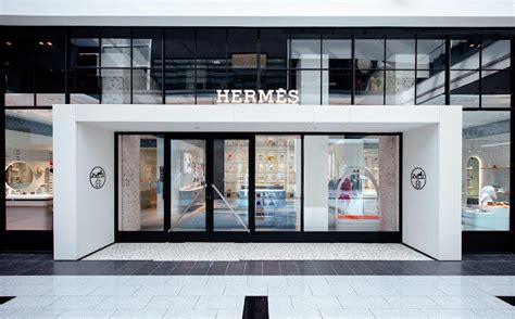 hermes roosevelt field