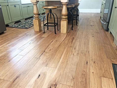 hickory floors with light stain