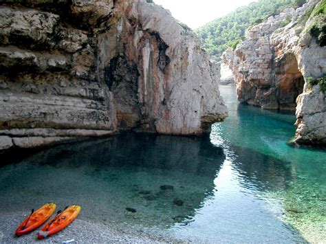 hidden beaches Croatia