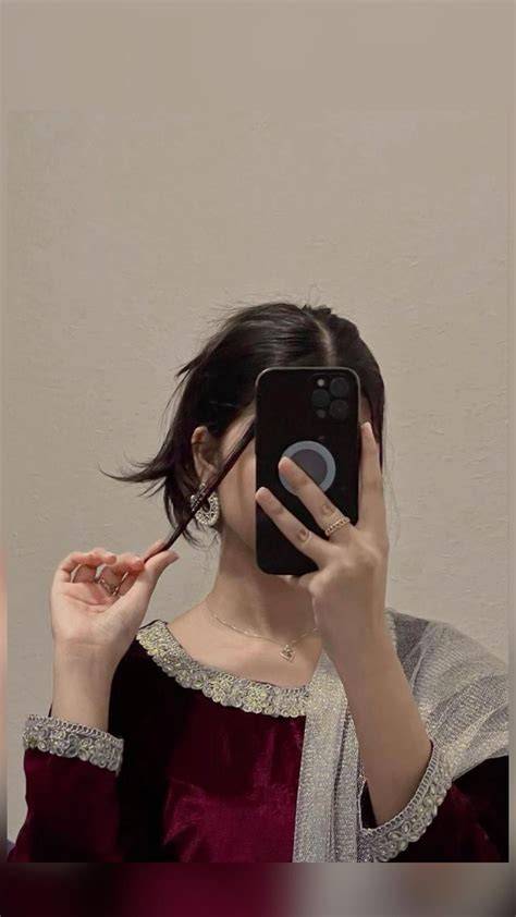 Hidden Face Profile Pictures For Facebook, Whatsapp DP