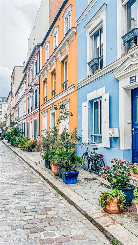 Hidden streets of Paris