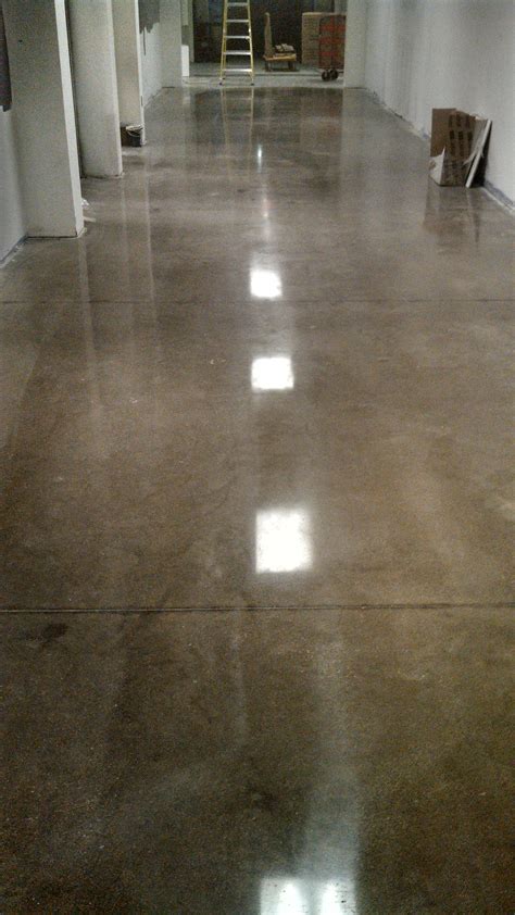 Kitchen floor, stained concrete, high gloss epoxy Art will travel