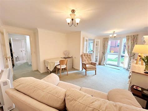 Highcliffe Service Apartment