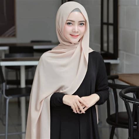 Hijab Pashmina Adjustment
