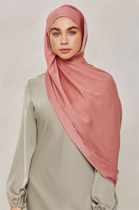 hijab-Satin