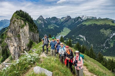 hiking holidays in the alps