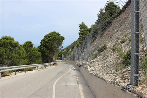 Hiking Rockfall Safety