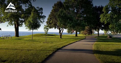 5 Oshkosh Area Family Friendly Nature Trails for Biking, Walking & Hiking