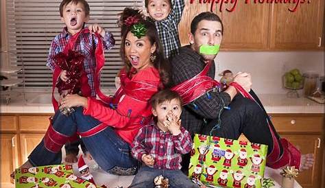 12 Hilarious Family Christmas Cards That Will Make You Laugh Out Loud