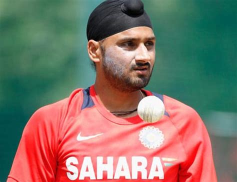 hindi sport news harbhajan singh