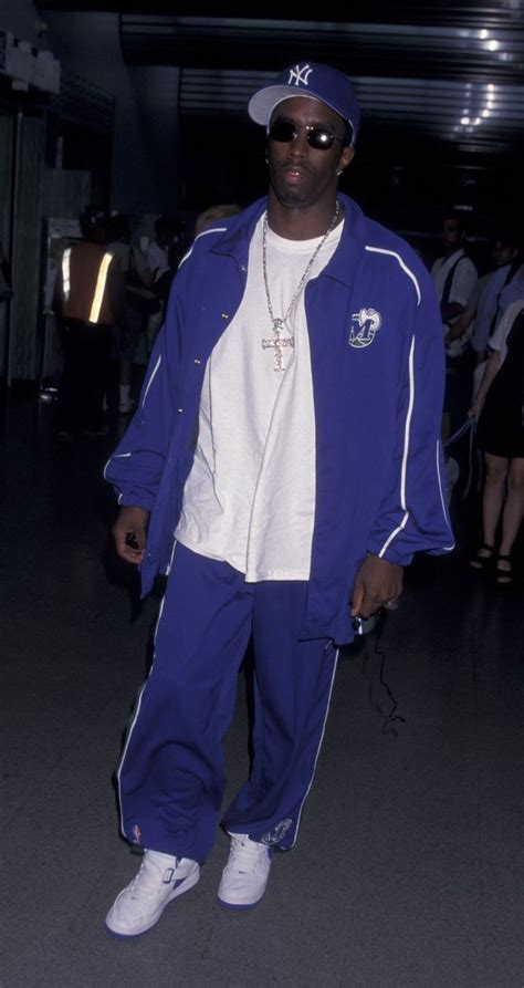 15 Important '90s HipHop Fashion Trends You Might Have (With images) 90s hip hop