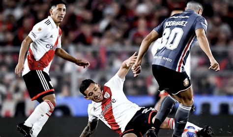 historial river vs estudiantes