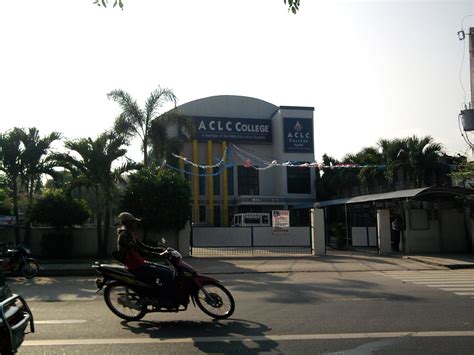 history of aclc college