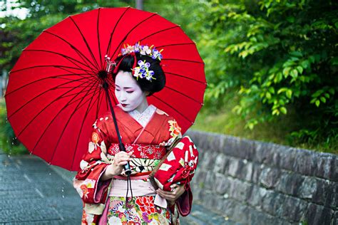 history of geishas in japan