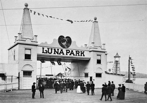 history of luna park