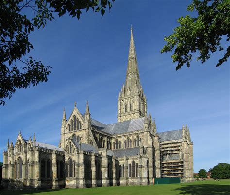 history of salisbury cathedral england