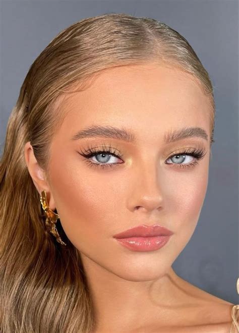 hoco makeup