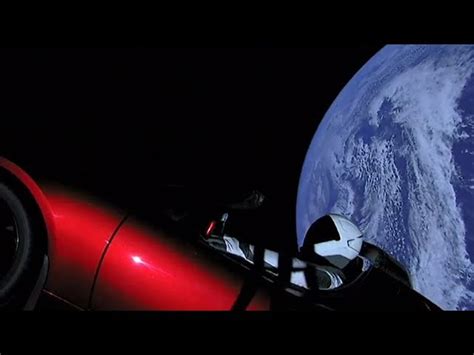 Elképesztő, meddig jutott az űrben száguldó Tesla 24.hu