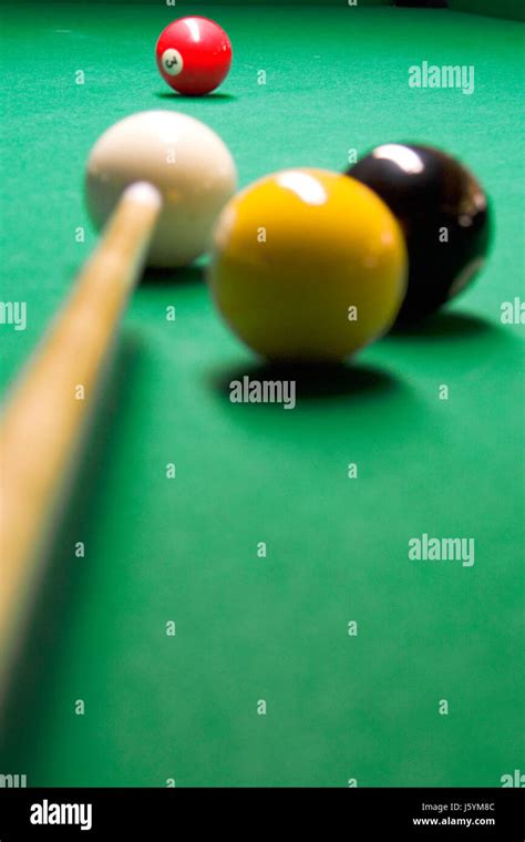 hole billiard