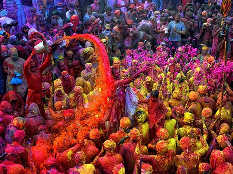 7 Vibrant Ways to Celebrate Holi This Year