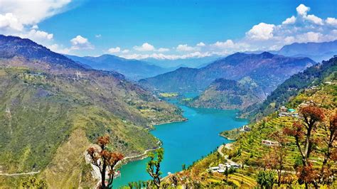 Holiday Destination In Himachal Pradesh