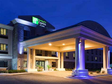 Holiday Inn Express & Suites Madison Verona: The Perfect Destination For Your Next Getaway