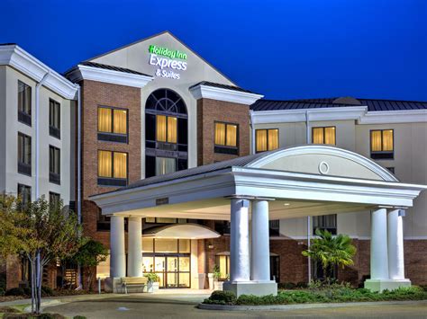 Hotels in Flowood, MS near Jackson Holiday Inn Express & Suites