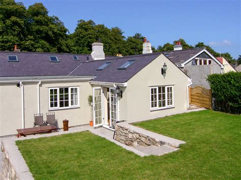 holiday accommodation in beaumaris anglesey
