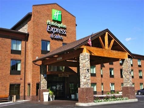 holiday inn express donegal pa