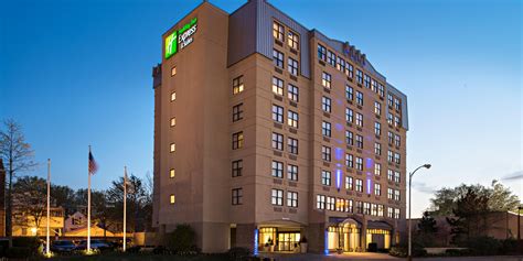 holiday inn express hotel and suites boston