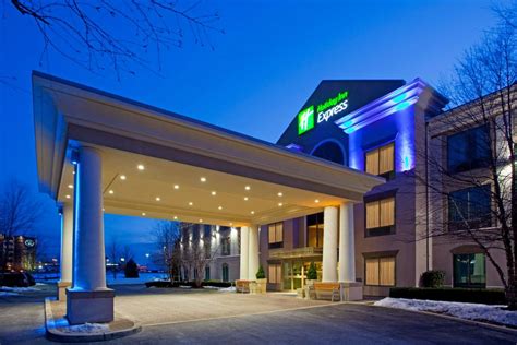 holiday inn express reservations