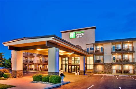 holiday inn express reservations 800