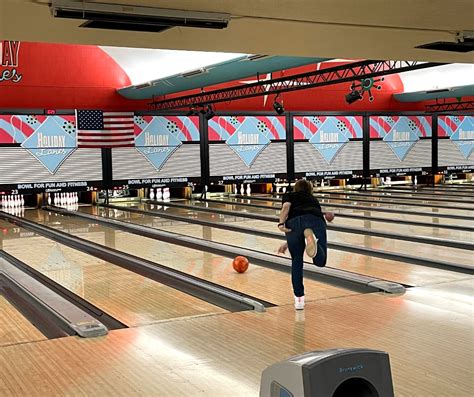holiday lanes bowling alley bossier city