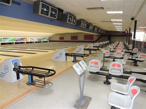holiday lanes bowling alley johnson city tn