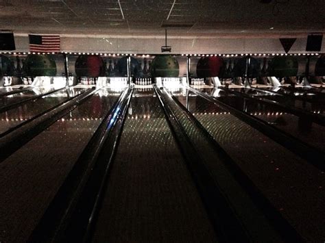 holiday lanes bowling alley oneonta ny