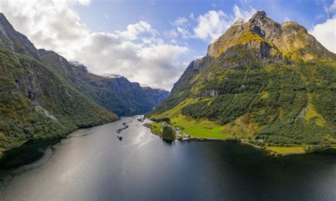 holiday package to norway