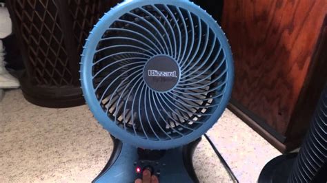 Open Box Holmes HFH136TG 1Touch Desktop Heater w/ Thermostat