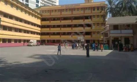 holy cross school parel