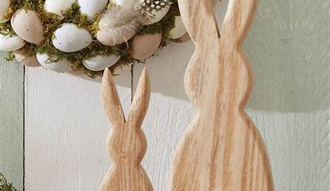 Osterhasen aus Holz mit Blumen-Halsschmuck | Ostern basteln holz