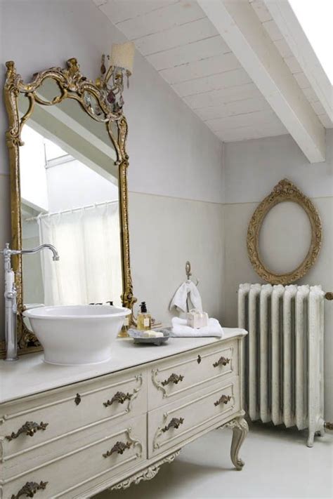 This home Combines Rococo, Louis XV, and Shabby Chic with amazing