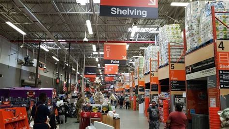 home depot hours today canada