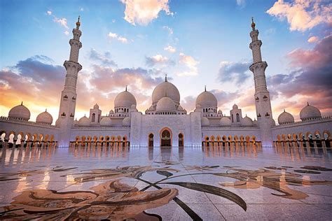 home of sheikh zayed grand mosque