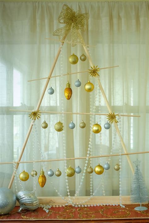 Pallet Wood Christmas Tree diy My Repurposed Life® Rescue Reimagine