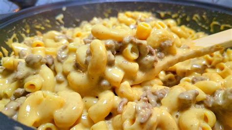 homemade macaroni and cheese with ground beef