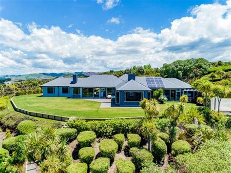 homes for sale in hawkes bay