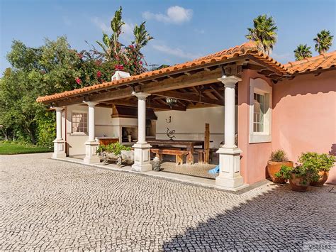 homes for sale in lisbon portugal under 100k