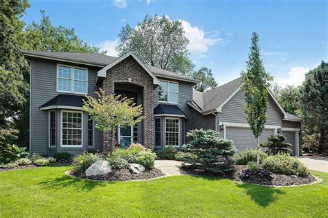 homes in apple valley mn